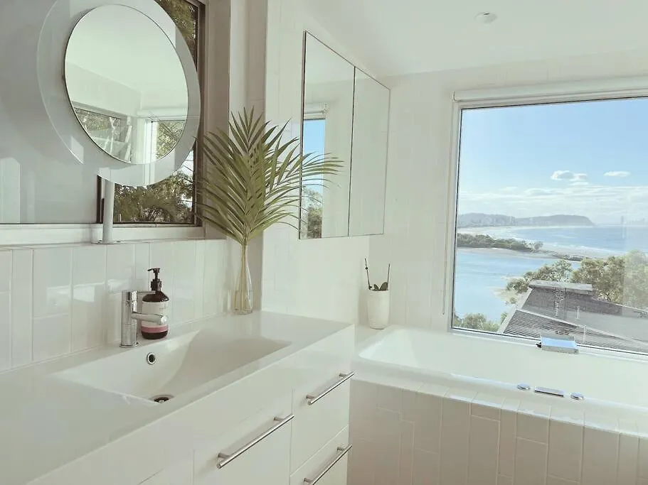 The Currumbin Treehouse - Sauna Icebath Floattank Pool Gold Coast