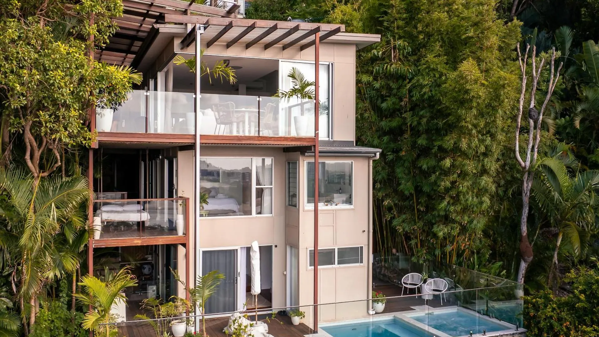 The Currumbin Treehouse - Sauna Icebath Floattank Pool Gold Coast Australia